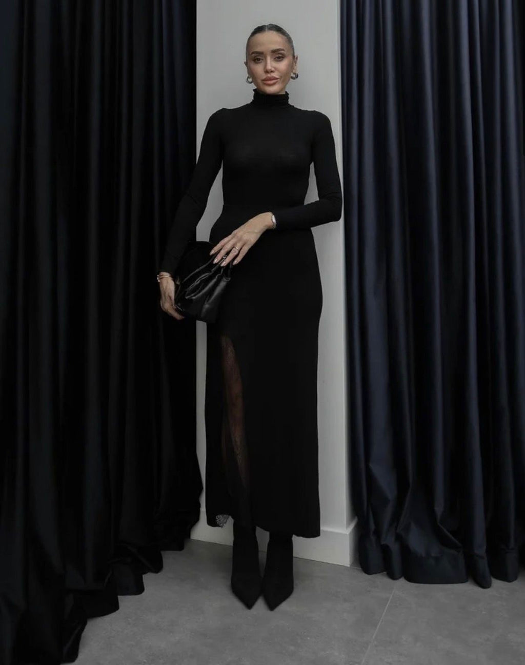 Long lace Black  skirt