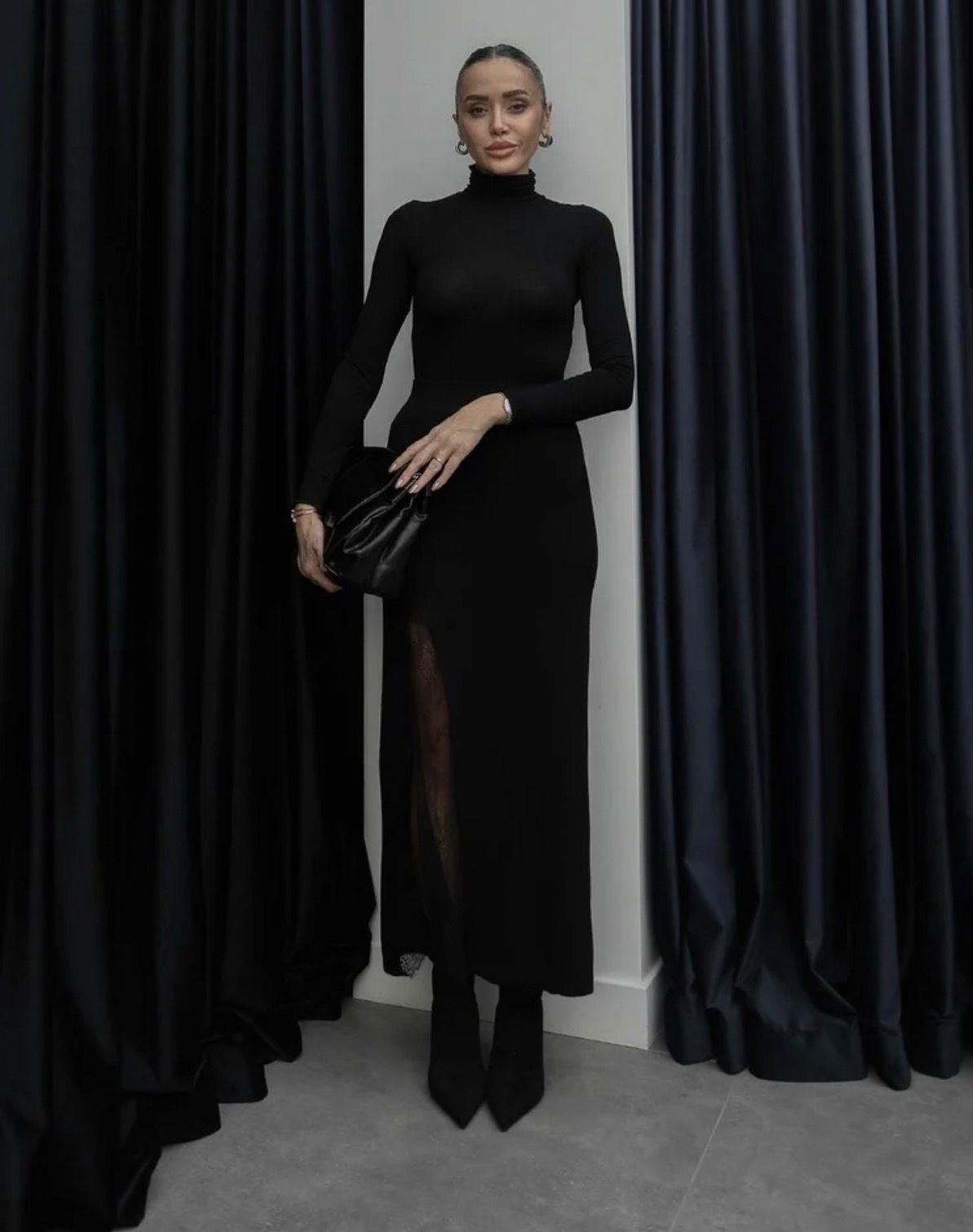 Long lace Black  skirt