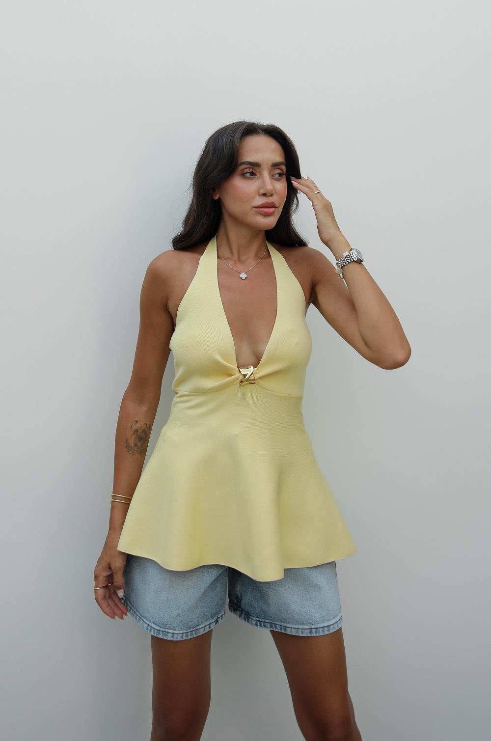Backless yellow top